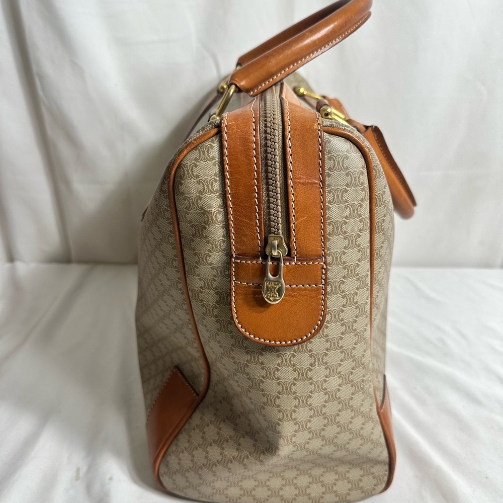 Celine Handbag - Picture 5 of 10